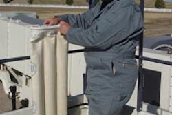 1136402364603 10305571