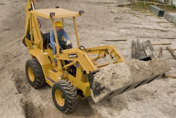 All of Allmand's diesel models offer servo-controlled hydrostatic transmissions, giving them precise, more comfortable controls.