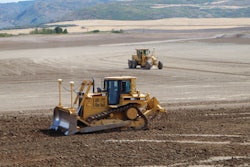 Once the company was awarded the Hayden Station project, Greg Haight, president of H&H Enterprises, immediately placed an order for a Trimble GPS base station, rover and two GCS900 grade control systems.