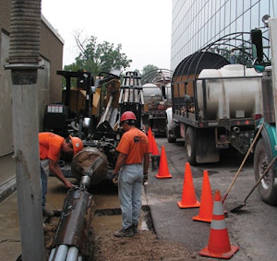 When placing larger product, Earth Energy relies on its larger directional drills, which deliver more torque and pullback power.