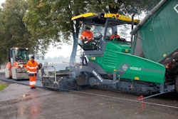 Maximum process reliability, lower fuel consumption and more convenient operation – these are the characteristic features of the brand new 'Dash 3' paver generation from VÖGELE.