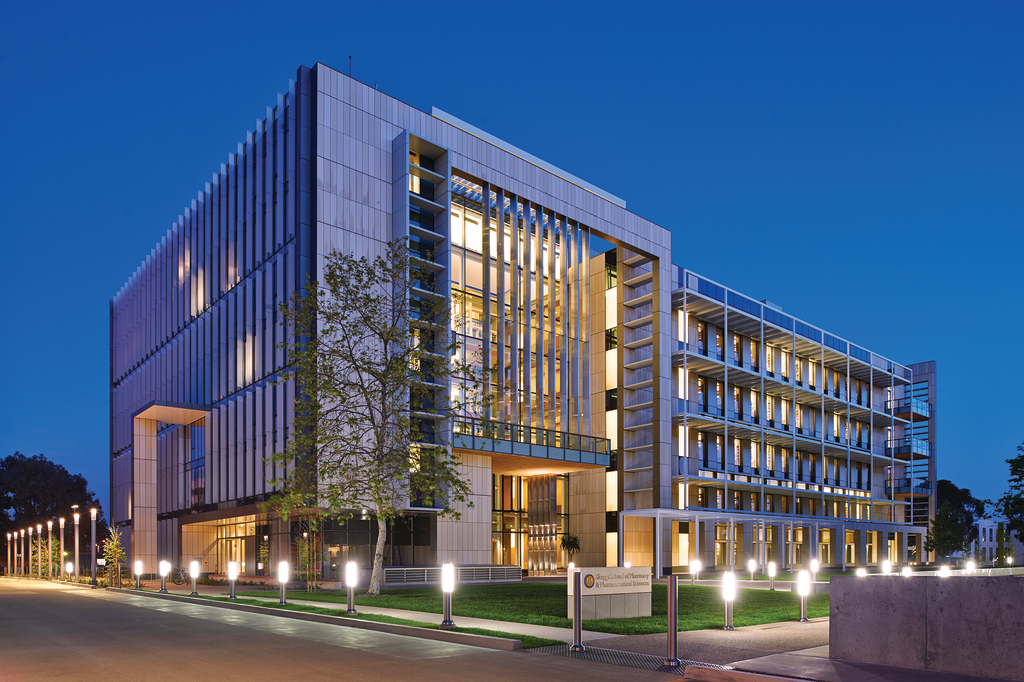 Students and faculty searching for solutions to the world's most critical health problems now have the ideal venue for their quest at the new 196,000-square-foot Health Sciences Biomedical Research Facility, located on a 3.3-acre site at the University of California, San Diego. In early March, McCarthy completed construction of the new $113 million facility, which is tracking toward LEED Platinum Certification and the title for the most sustainably designed academic laboratory in the world.