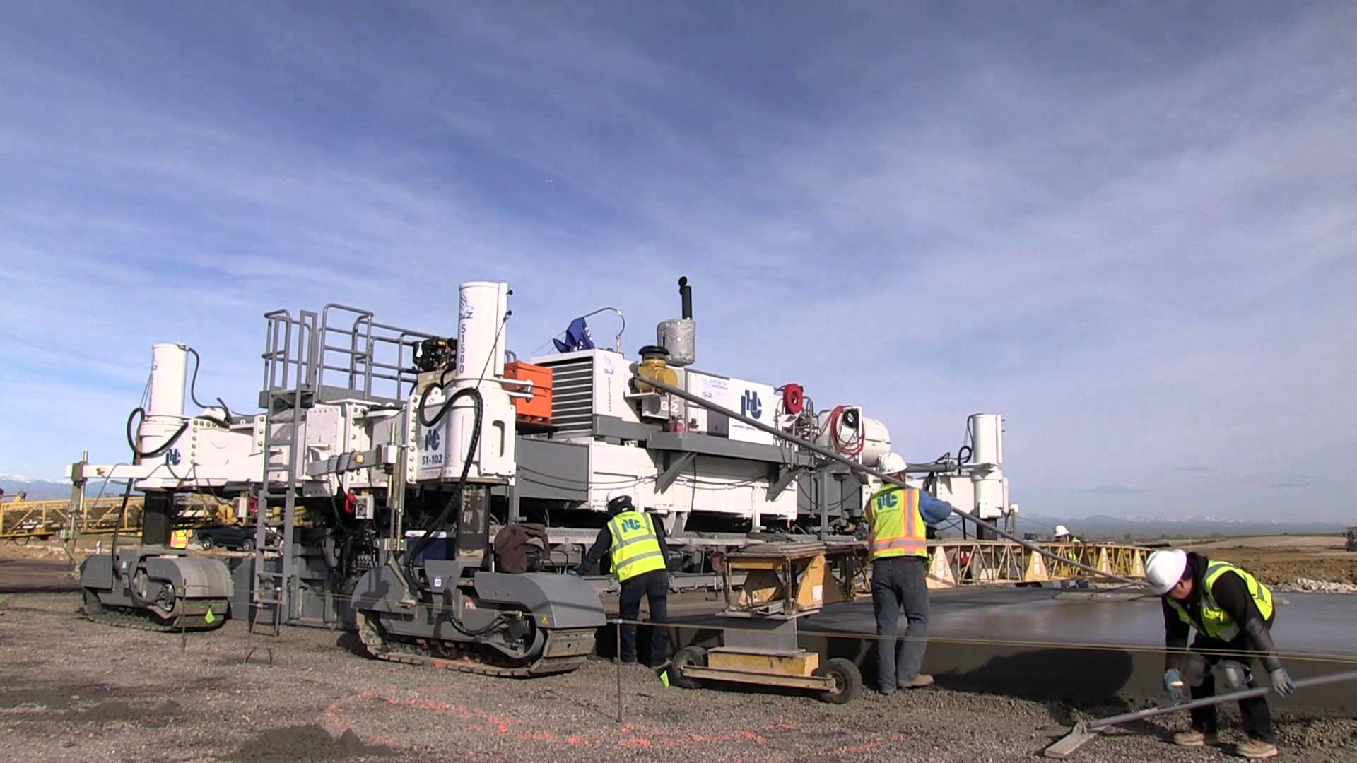 Video: Guntert & Zimmerman S1500 Slipform Paver at Buckley Airforce Base