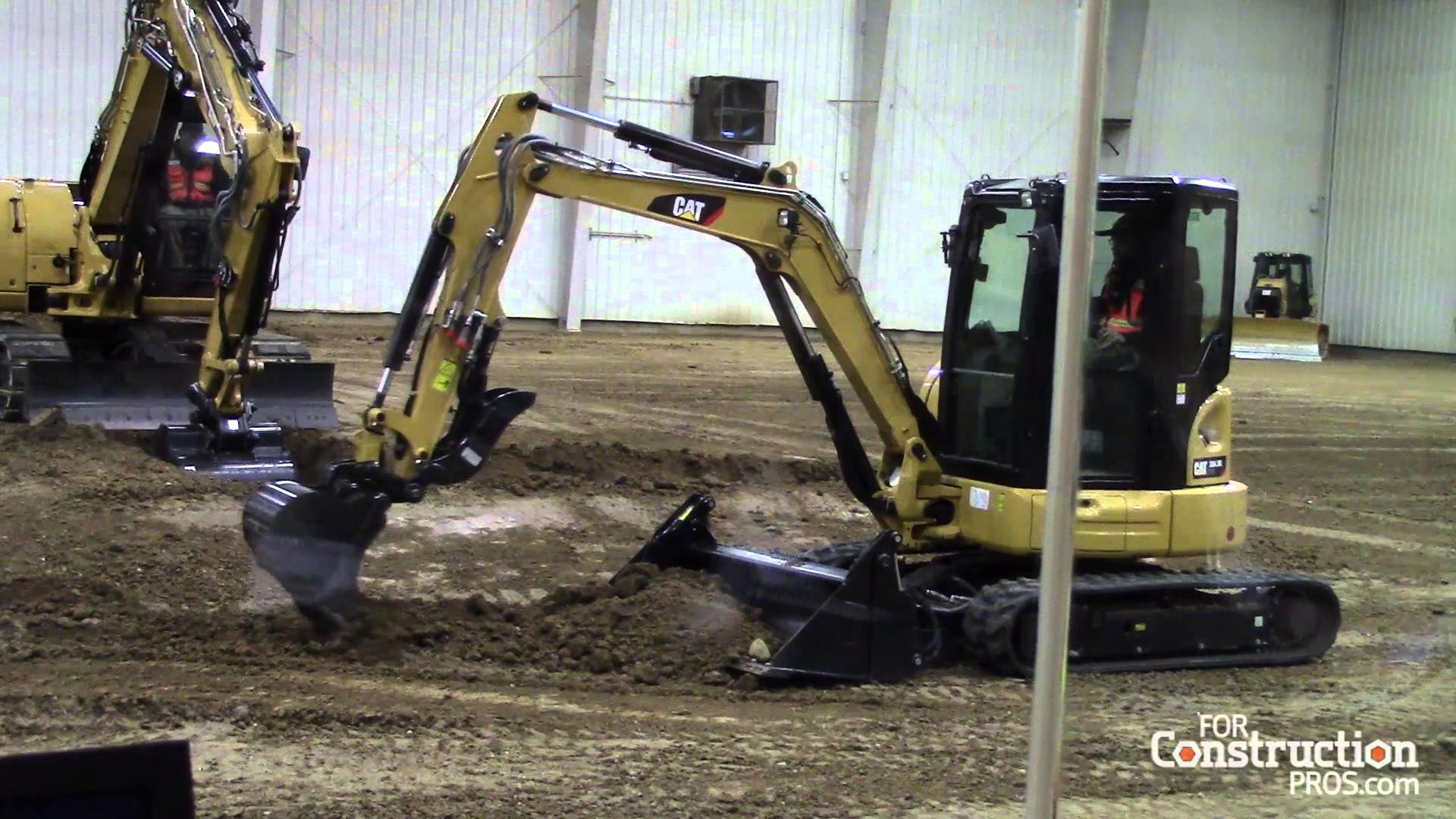 [VIDEO] Cat 304.5E2 XTC Offers Extra Advantage with Tool Carrier Capabilities