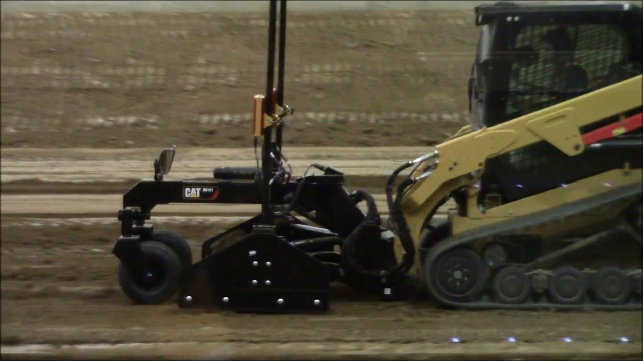 [Video] Caterpillar Box Blade with Grade Control