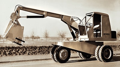 With the L 300, Hans Liebherr built the first hydraulic excavator in Europe.