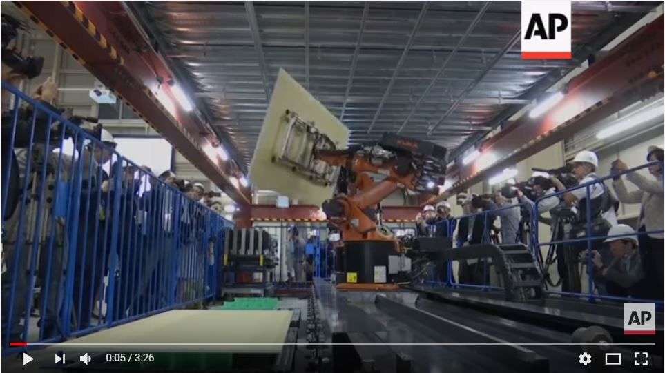 Shimizu Corp., one of Japan&rsquo;s largest general contractors, shifted trials of autonomous construction robots such as this roofing and flooring machine into high gear, and expects to have it working on a construction site in fall 2018.