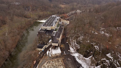 The location of the structures on Brandywine Creek made maneuvering through the jobsite particularly difficult.