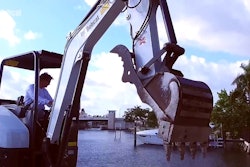 Maxresdefault 5b7afcebf3e8e