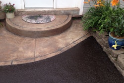 “We gave special attention to sealing around expensive hardscaped elements that bordered the drive, including pavers and the sidewalk,' says John Tranello. 'Our company is small, but we pride ourselves in doing the very best work, and that implies keeping the sealant where it belongs, on the driveway.”