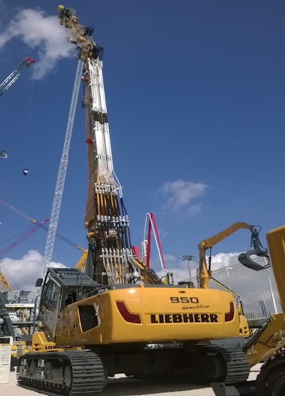 Liebherr R 950 High Reach Demolition Excavator