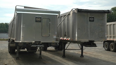 Tarps can be divided into four basic types: mesh tarps, poly tarps, vinyl tarps and canvas tarps. Different materials are appropriate for different applications.