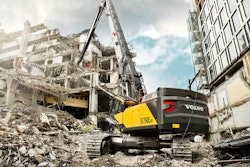 Volvo’s dedicated high-reach machines are based on existing models with some added features to make them suitable for high-reach demolition, including heavier and wider undercarriage and factory-fitted guarding. Image source: Volvo CE
