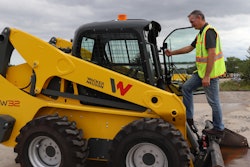 Your average operator isn’t a small person. If you assume they have size 11 ft., are wearing PPE boots, and those boots probably have dirt or mud built up on them, the last thing you want is a small foot well or a raised partition taking up most of the room in the foot well.