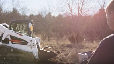 Using an app Bobcat's MaxControl turns an operator’s smartphone into a control unit for the loader with the ability to command machine functions and operate attachments from up to 300 ft. away.
