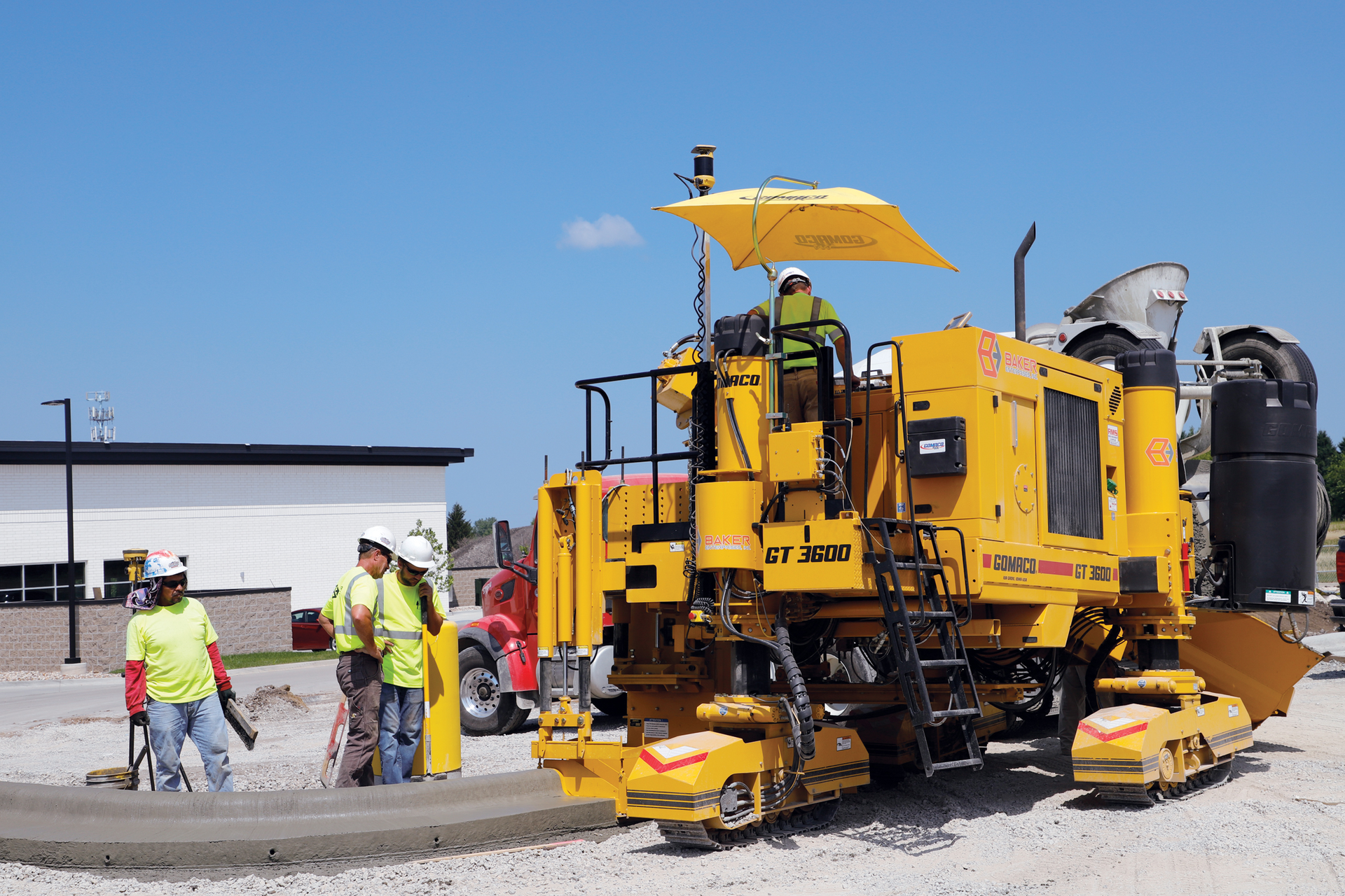 GOMACO&rsquo;s line of new Xtreme curb and gutter machines have rotary-sensored slew drives on each of their three tracks for extreme steering capabilities. Their new hydraulics package allows inpedendent, individual control of track speed for smooth machine travel through a radius.