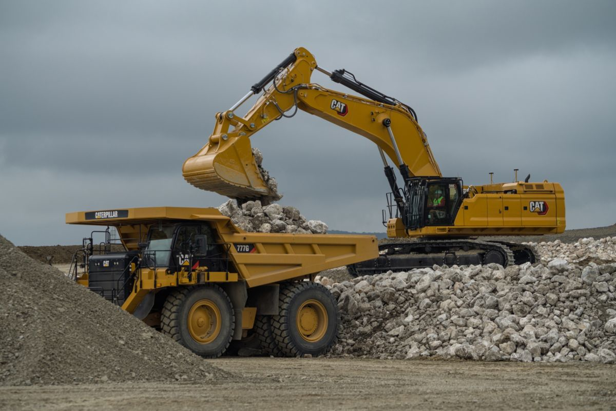 Cat 395 Excavator