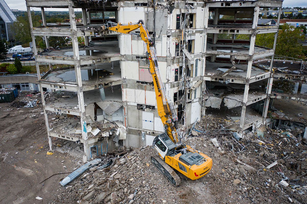 Liebherr R 940 Demolition 1 300dpi
