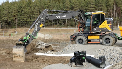 Pr Steelwrist Sq Volvo Ce