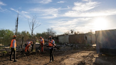 Tr Arizona Wildfire Cleanup 3 591744