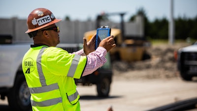 How Digital Field Documentation Tech Improves Project Management