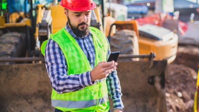 With the LaborChart mobile app, contractors can manage their workforce directly from a smartphone or tablet.