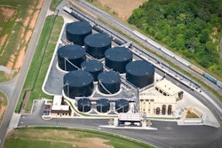 Horizontal tanks offer the advantage of being less susceptible to power lines because of their low profile, easier to recirculate and easier to drain completely.