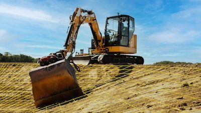 Cat Grade For 6 9 Ton Mhex Graphic