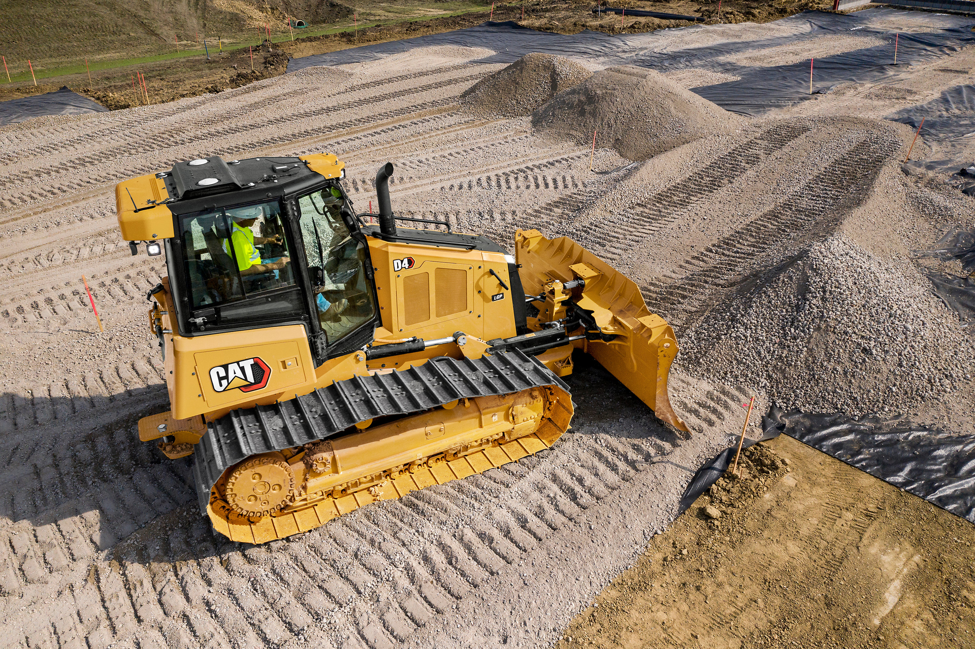 Caterpillar D4 Dozer 60e604e66c612
