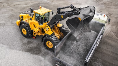 As technology continues to evolve, even the most experienced loader operators can benefit from operator training. It can not only extend component life, but enhance productivity on the jobsite.