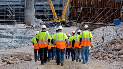 Adobe Stock 5229830 Construction Worker Tund