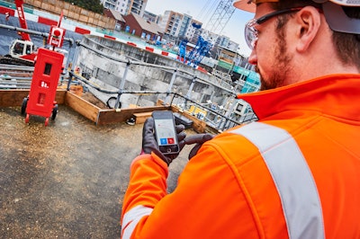 Available in both cable and tape formats, the completely wireless water leak sensors are simple to install with no need for special tools or equipment.