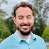 Josh Nickell Headshot Ara (1)