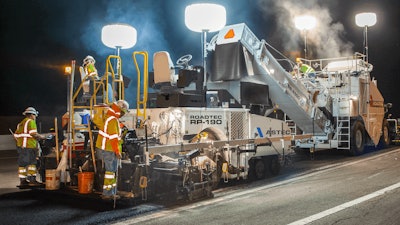 Roadtec Rp 190 Highway Class Asphalt Paverdb79e653 A721 4e3f A193 02dd86b1821b