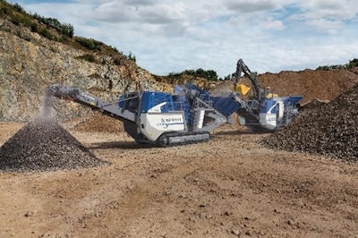 With wireless line coupling technology, complex cable routing is no longer necessary. The feature also helps prevent overload situations and damage.