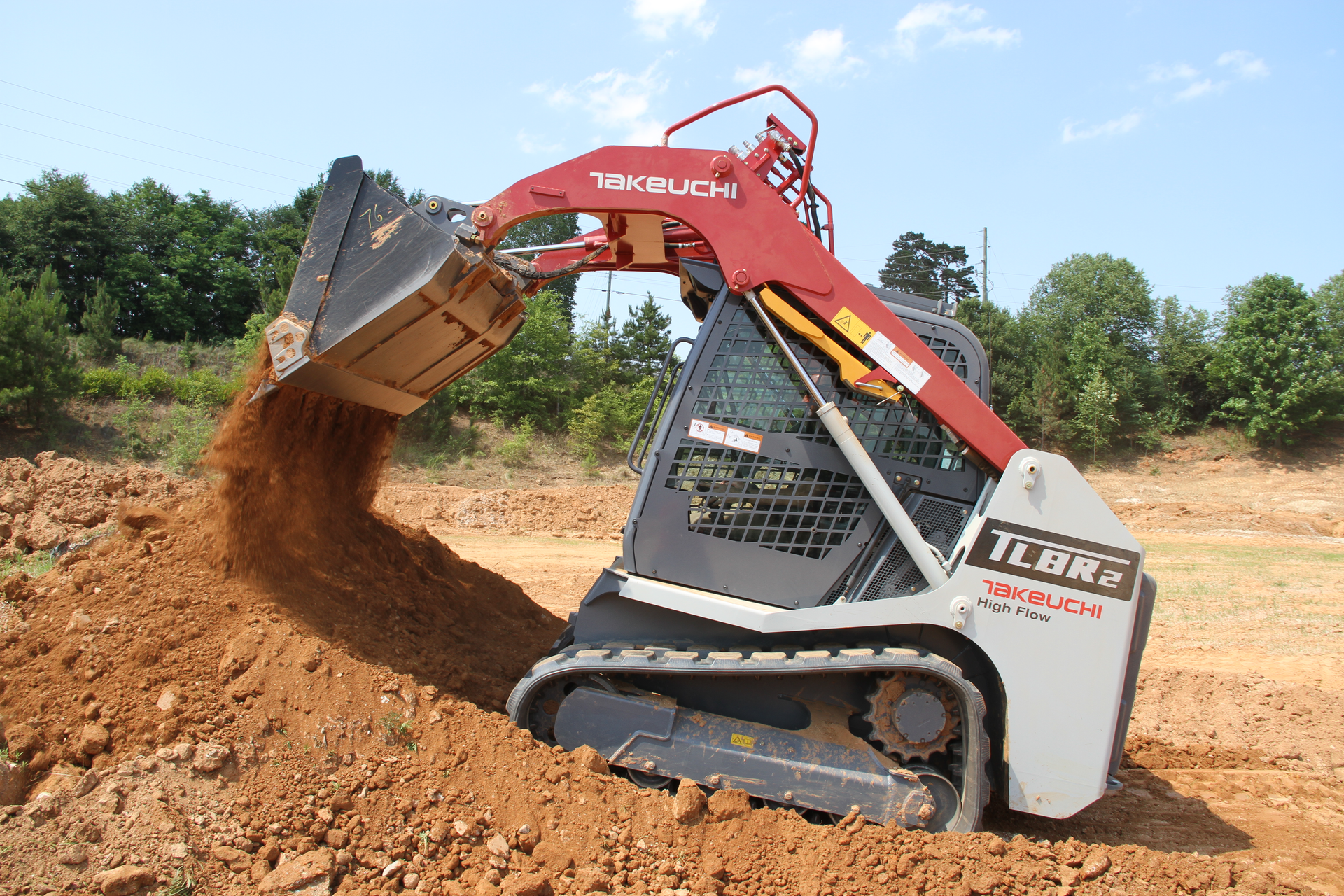 Redesigned unit offers a tipping load of 6,041 lbs. and is powered by a 74.3-hp turbocharged, Tier 4 Final-compliant engine.