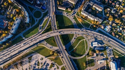 Traffic congestion on U.S. highways added $94.6 billion in costs to the trucking industry in 2021, according to the latest Cost of Congestion study published by the American Transportation Research Institute (ATRI).