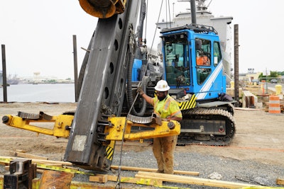 Junttan Piling Rig Key to Pile Installation On Navy Yard Project