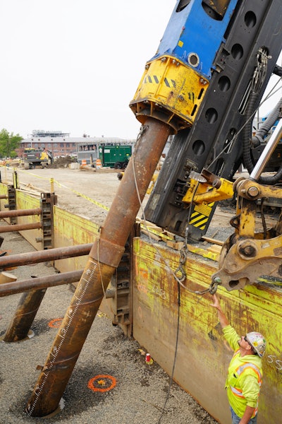 Junttan Piling Rig Key to Pile Installation On Navy Yard Project