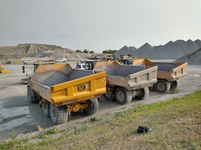 Each Hard Rock Body has a total volumetric capacity of 23.9 cu. yd., an increase over the OEM body capacity of 19.6 cu. yd.