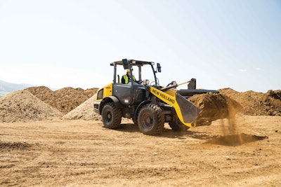 The compact wheel loaders are powered by a 4-cylinder, 3.4L FPT Industrial F5H engine, meeting Tier IV final emission standards.