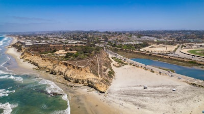 This complex earthmoving project required Marathon’s team to move more than 1 million yards of dirt to restore 50 acres of tidal wetland and 15 acres of brackish marsh to create approximately 5 acres of plant life along a man-made river.