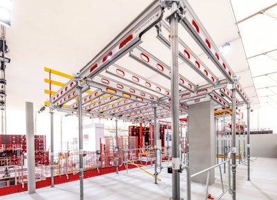 The forward-looking SKYFLEX slab formwork accelerates formwork processes, for instance with the patented drophead for early striking and the small number of props.