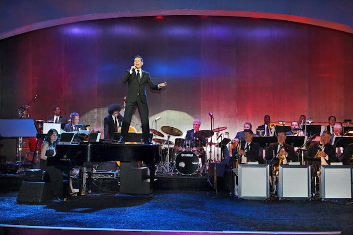 Michael Feinstein, Judith Hill, the Gregg Field Band, and Smitten Blu supplied the night's entertainment.