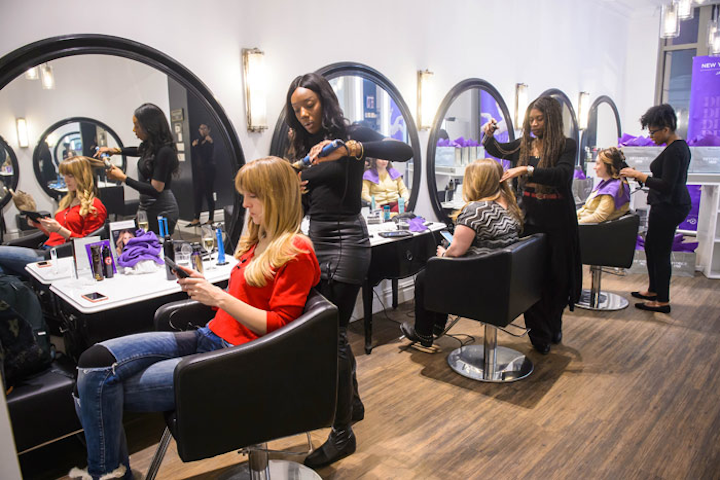 To promote the second season of its comedy series Divorce, HBO partnered with New York lifestyle brands to host a series of activities for fans from January 8 to 12. DreamDry salon, for instance, offered guests free blowouts inspired the series's main character Frances, played by Sarah Jessica Parker. Promotional imagery for second season, which premiered January 14, was displayed in participating locations of the salon.