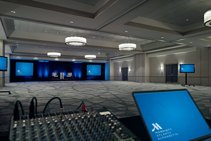 Atlanta Marriott Alpharetta completed its $2.6 million renovation in December. The renovation included a new open lobby concept, revamped meeting spaces, and a new first floor with a business center. The hotel offers 13 flexible meeting and event spaces, the largest being the Magnolia Ballroom that seats as many as 800 theater-style. The renovation also included a redesigned, renamed Southern restaurant 19 North, which seats 120 guests.