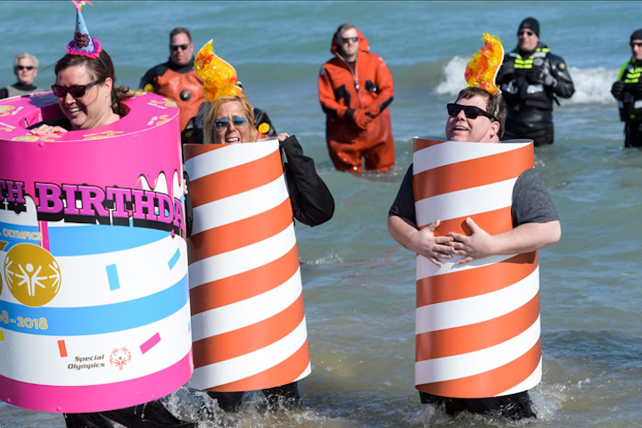 #5 Sports Event This year’s plunge saw more than 5,000 participants jump into a frigid 37-degree Lake Michigan. Attendees dressed in costumes like a South Side Irish Parade Queen, a group of Nintendo characters, and as “dibs” cones, raising $1.6 million for the Special Olympics. The event included former Bears player Otis Wilson; previous celebrity plungers have included Lady Gaga, Jimmy Fallon, and Dax Shepard. Next: March 2019