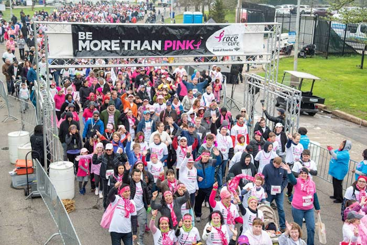 #6 Sports Event This year’s race at Montrose Harbor welcomed actress Bonnie Hunt as honorary race chair for the 21st annual Race for the Cure, raising nearly $400,000. The 5K run/walk held on Mother’s Day drew more than 3,000 attendees. Next: Spring 2019