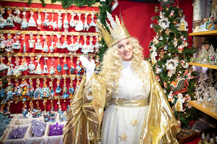 A holiday tradition since 1996, this German-style marketplace takes over Chicago’s Daley Plaza for several weeks during holiday season; it also has outposts in Wrigleyville and across state lines in Milwaukee. At the quaint marketplace, wooden huts feature wares ranging from roasted nuts to cuckoo clocks and tree ornaments. The Christkind (a fairy-like character derived from German folklore) also roams the marketplace to meet with children. Next: November 15-December 24, 2019
