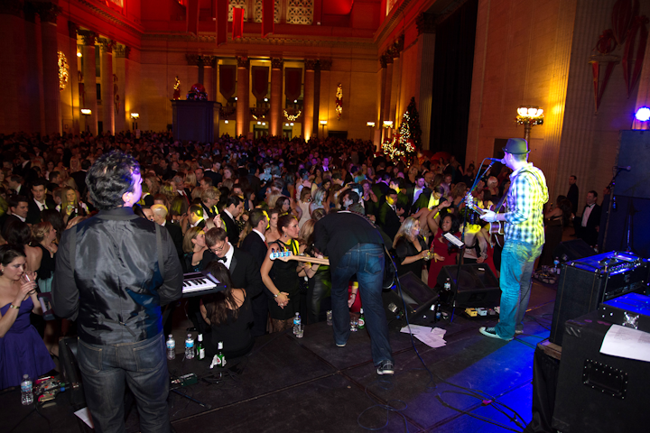 Held the night before New Year’s Eve, this annual event raises money for HighSight’s scholarship program. At the black-tie-optional bash, guests dance to live music while nibbling on hors d’oeuvres and sipping drinks from the open bar. Some 2,000 revelers—many of them young professionals—make it out each year. Next: December 30, 2019